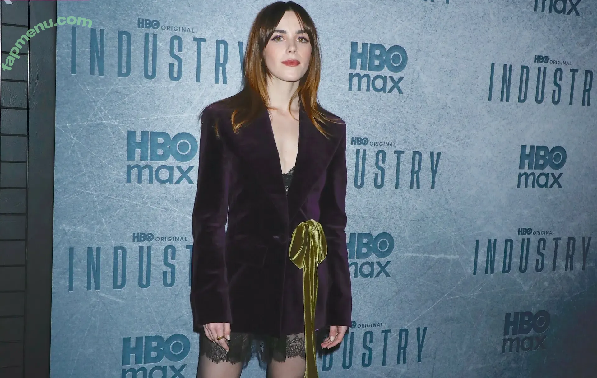 Kiernan Shipka nude photo #3574 (kiernanshipka)