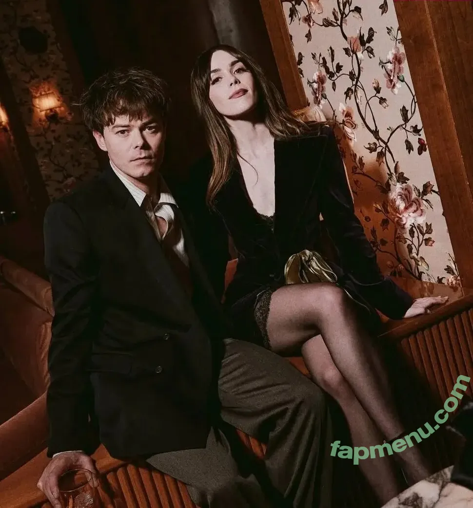 Kiernan Shipka nude photo #3606 (kiernanshipka)