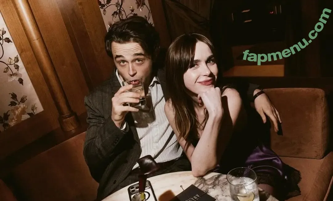 Kiernan Shipka nude photo #3610 (kiernanshipka)