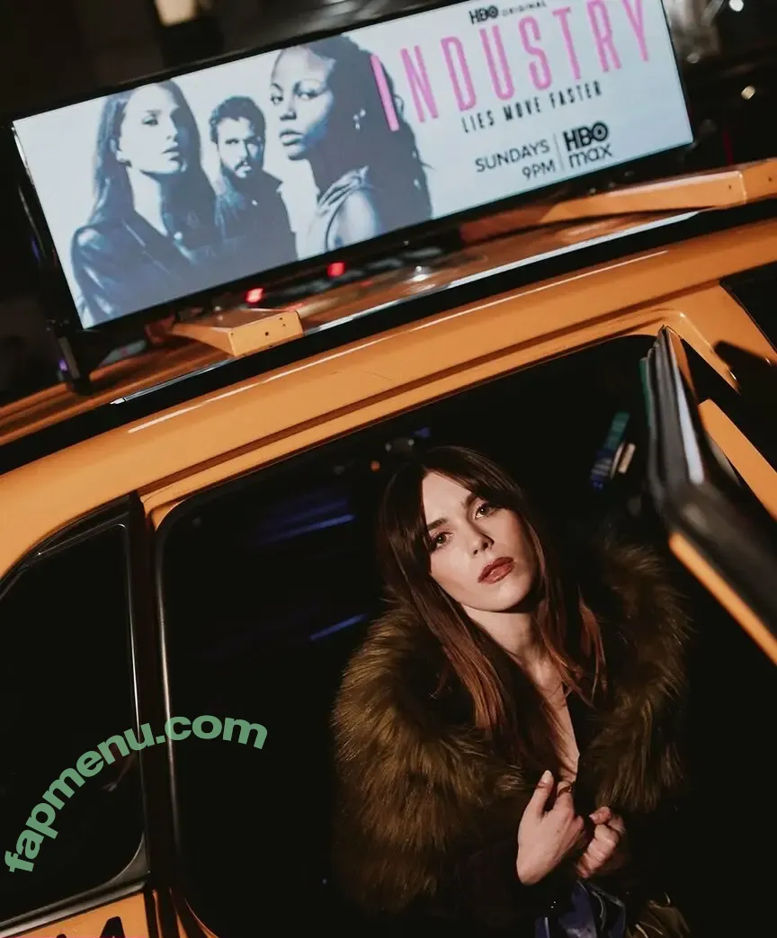 Kiernan Shipka nude photo #3616 (kiernanshipka)