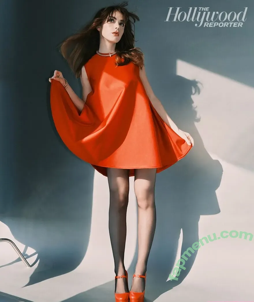 Kiernan Shipka nude photo #3650 (kiernanshipka)