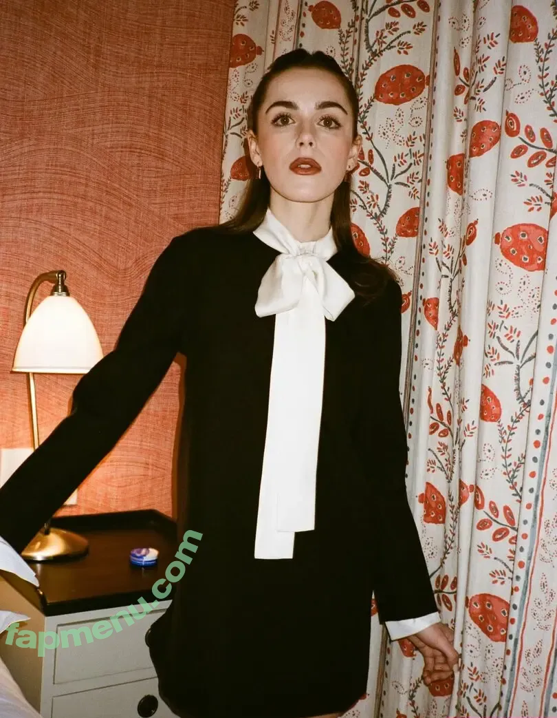 Kiernan Shipka nude photo #3653 (kiernanshipka)