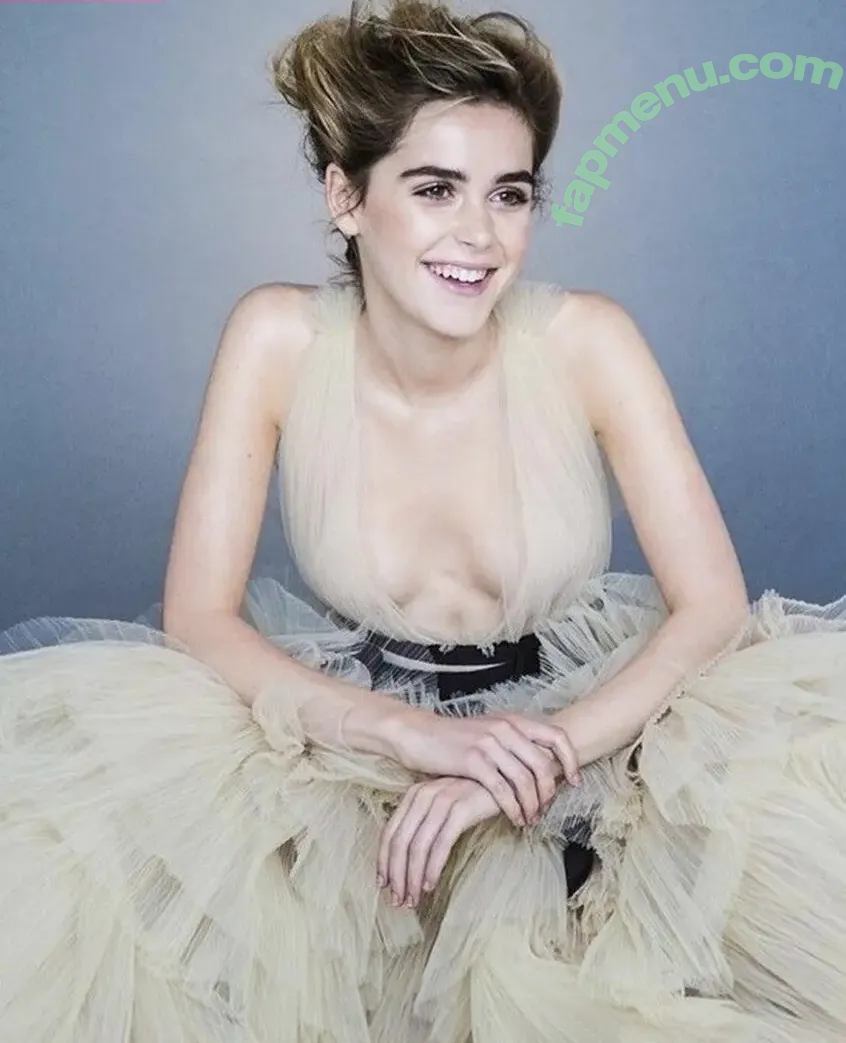 kiernanshipka nude photo #0005 (kiernanshipka)