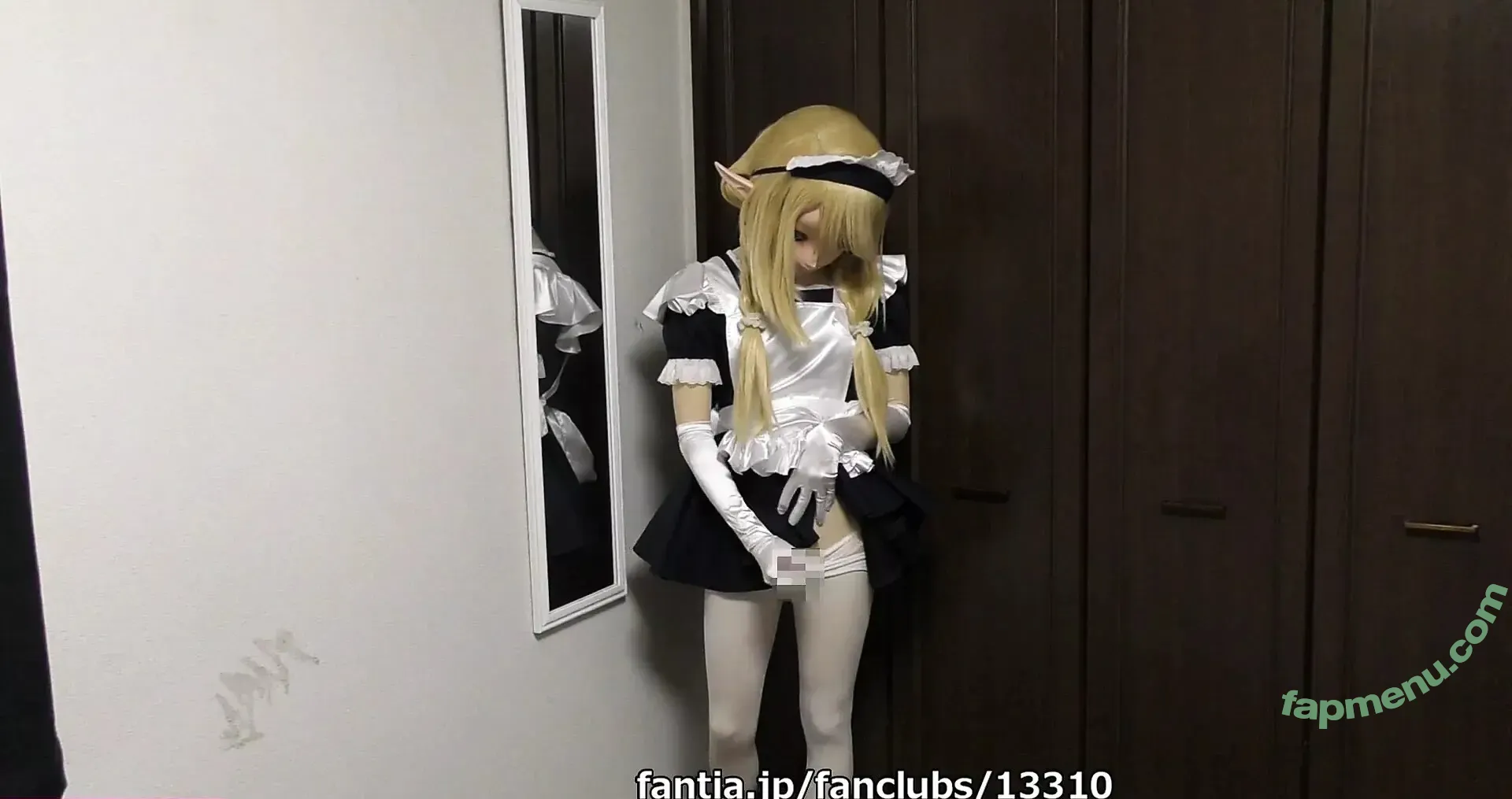 Kigurumi nude photo #0036 (dollified / miku_scratch)