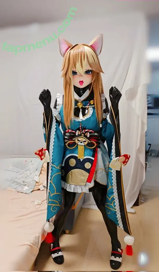 Kigurumi nude photo #0039 (dollified / miku_scratch)