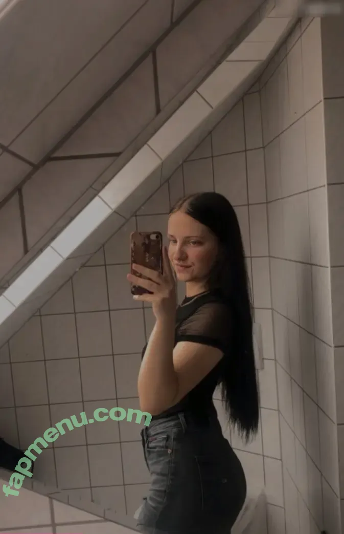 KiimFritschee nude photo #0015 (hoeausleidenschaft_)