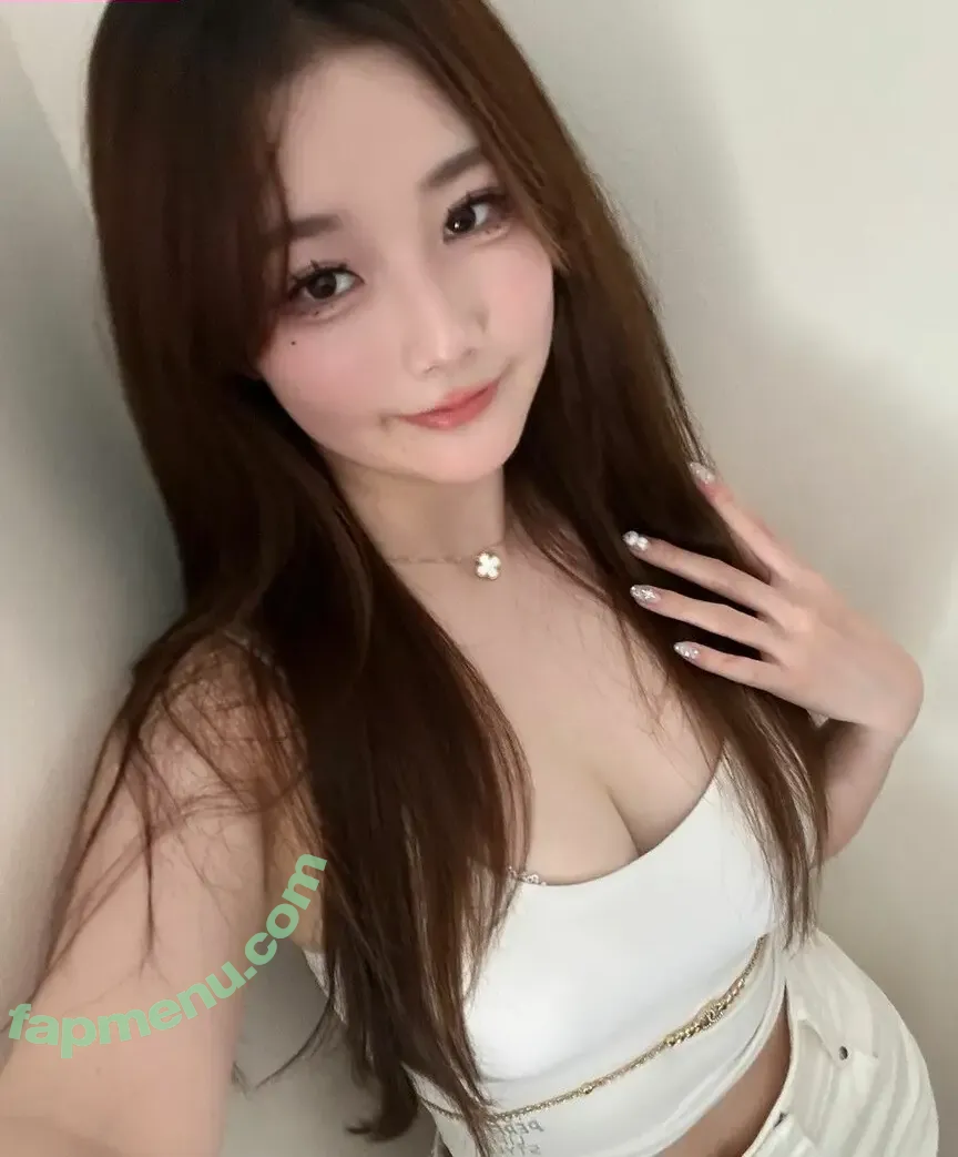 Kiittwy nude photo #0025 (Athena)