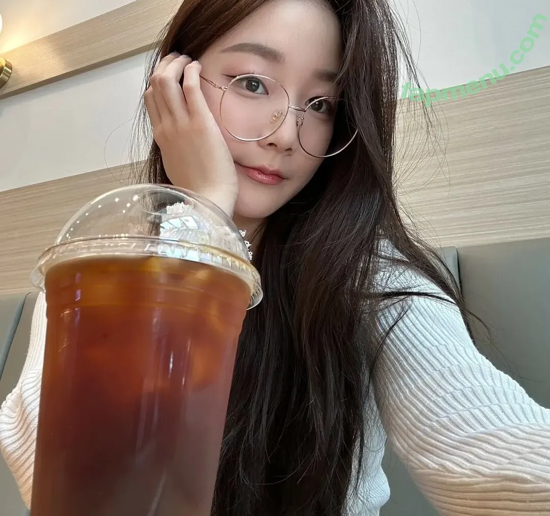 Kiittwy nude photo #0354 (Athena)