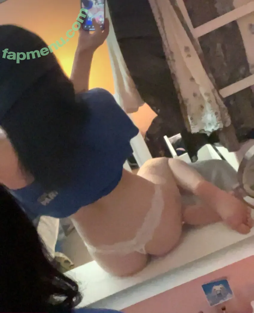 Kiki Evilunicorn24 nude photo #0017 (evilunicorn24)