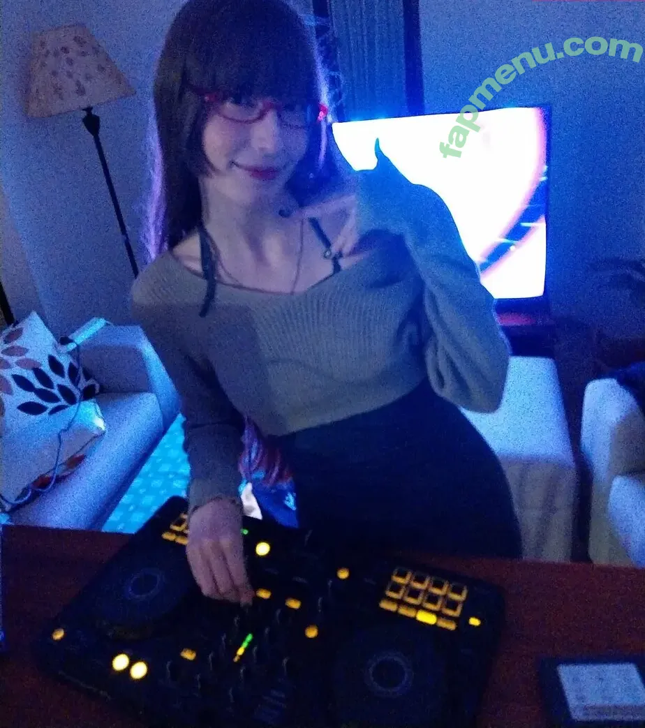 Kiki Glitter Cosplay nude photo #0378 (KikiGlitterCos / kiki_glitter_cosplay / kikifitcosplay)