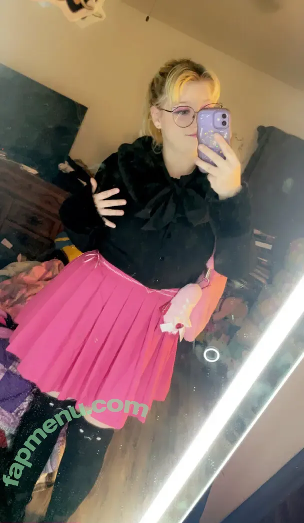 kiki_gothiccy nude photo #0009 (kiki_gothiccy)