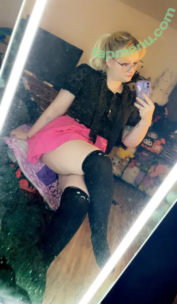 kiki_gothiccy nude photo #0016 (kiki_gothiccy)