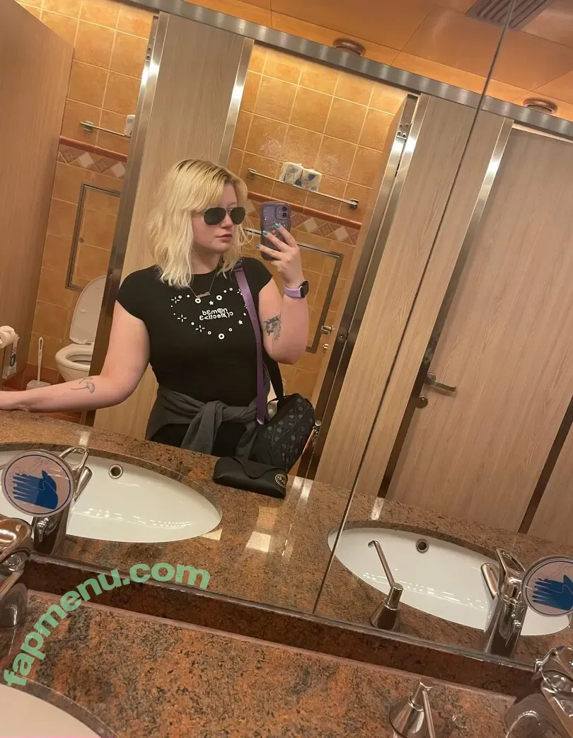 kiki_gothiccy nude photo #0063 (kiki_gothiccy)