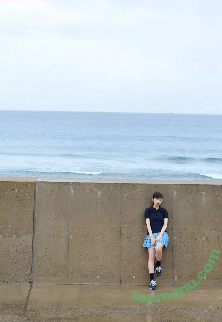 Kikuchi Hina nude photo #0576 (hina_k_1019 / k_hina_1019 / 菊地姫奈)