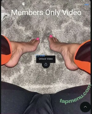 Kikween / Curlygirlie / Goldenflamess / Kiona Carter / Yonarain / join / yonarainn nude photo #0012