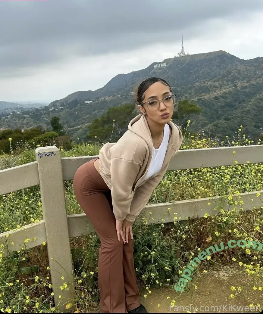 Kikween nude photo #0017 (Curlygirlie / Goldenflamess / Kiona Carter / Yonarain / join / yonarainn)