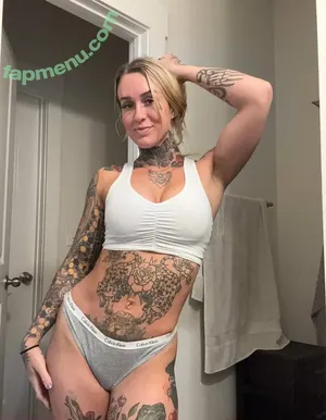 killabeebkfc / taywstarling nude photo #0058