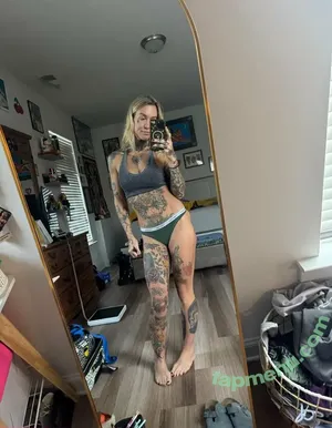 killabeebkfc / taywstarling nude photo #0099