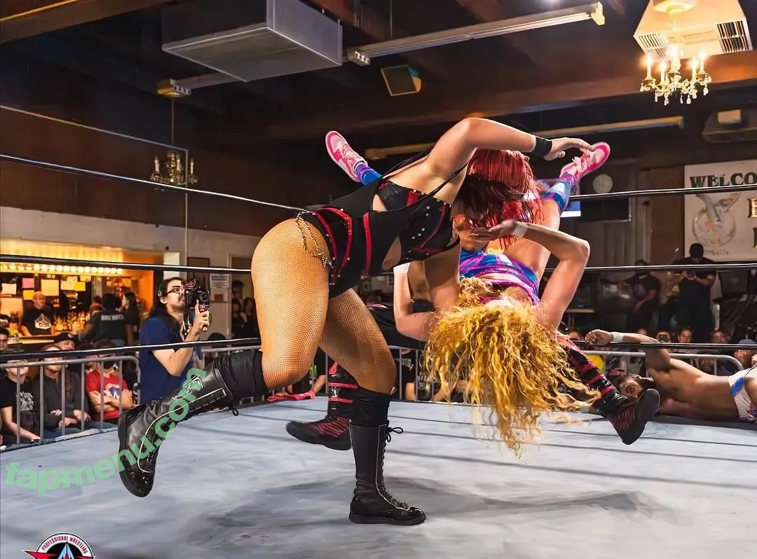 Killer Kelly nude photo #0278 (Impact Wrestling / Kelly_WP / kellywrestling)