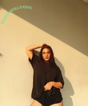 Kim Cahill / kimcahill19 nude photo #0071