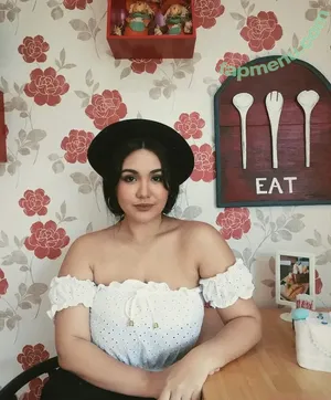 Kim Cahill / kimcahill19 nude photo #0089