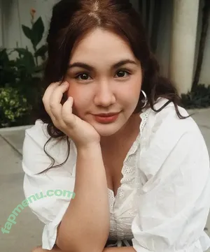 Kim Cahill / kimcahill19 nude photo #0090