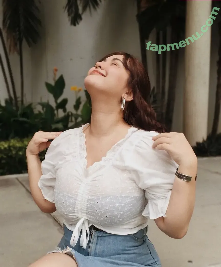 Kim Cahill nude photo #0092 (kimcahill19)