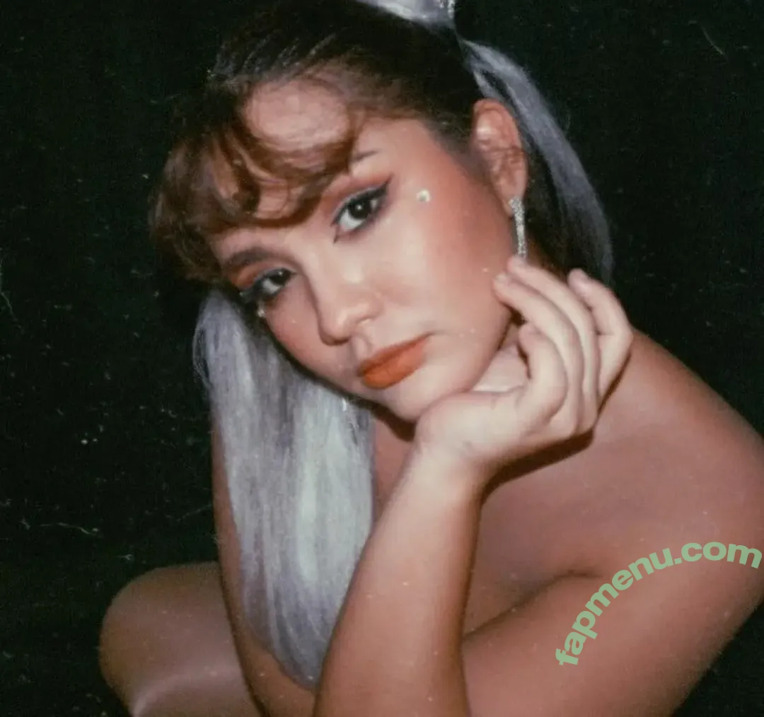 Kim Cahill nude photo #0106 (kimcahill19)