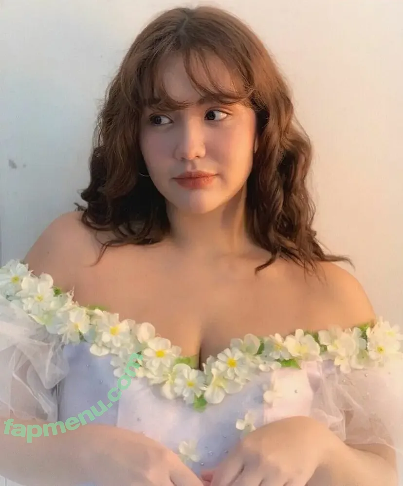 Kim Cahill nude photo #0110 (kimcahill19)