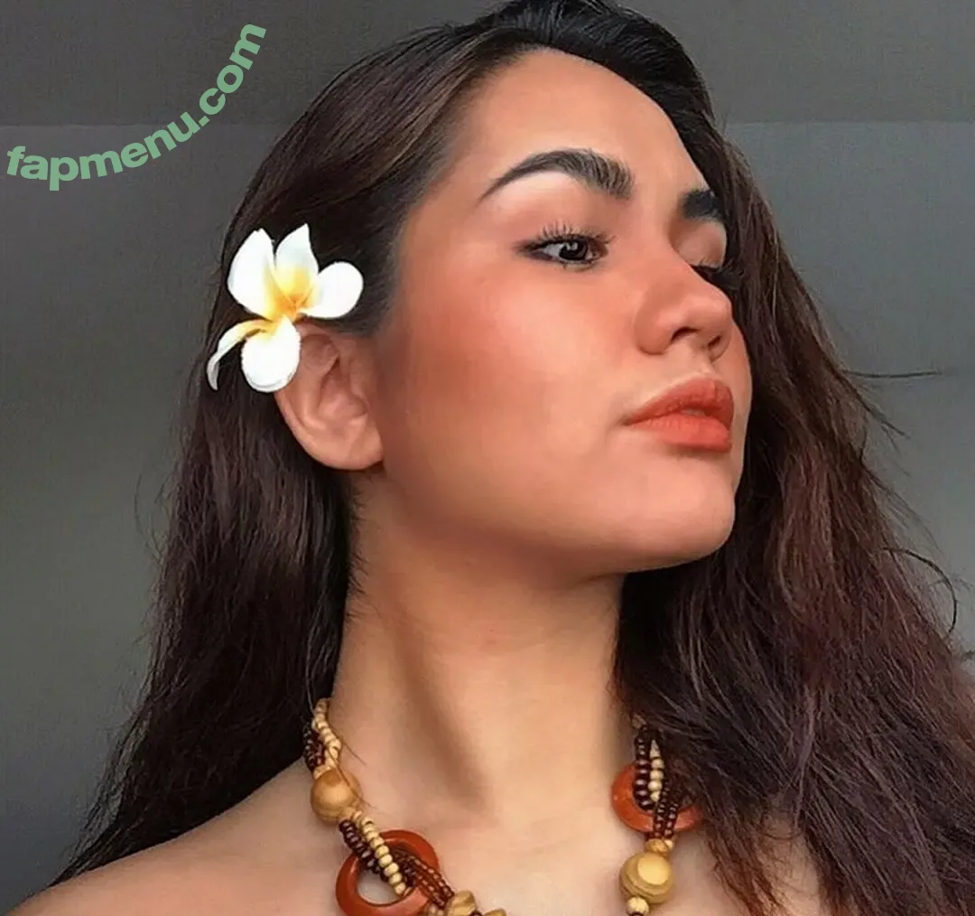 Kim Cahill nude photo #0113 (kimcahill19)