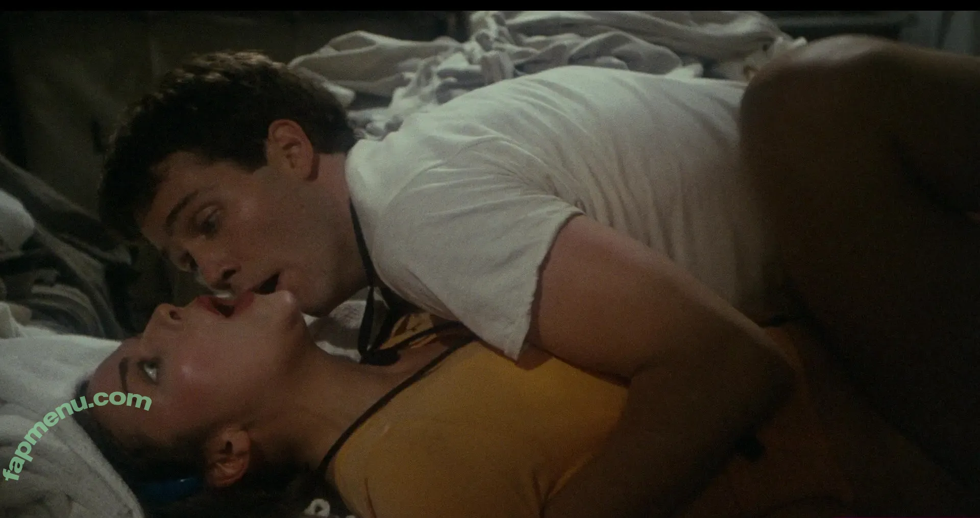 Kim Cattrall nude photo #0110 (KimCattrall)