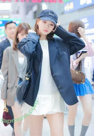 Kim Chaewon / _chaechae_1 / 김채원 Le Sserafim nude photo #0146