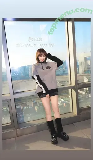 Kim Chaewon / _chaechae_1 / 김채원 Le Sserafim nude photo #0156