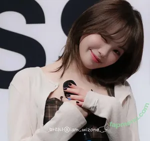 Kim Chaewon / _chaechae_1 / 김채원 Le Sserafim nude photo #0190