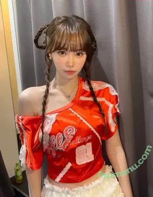 Kim Chaewon / _chaechae_1 / 김채원 Le Sserafim nude photo #0356