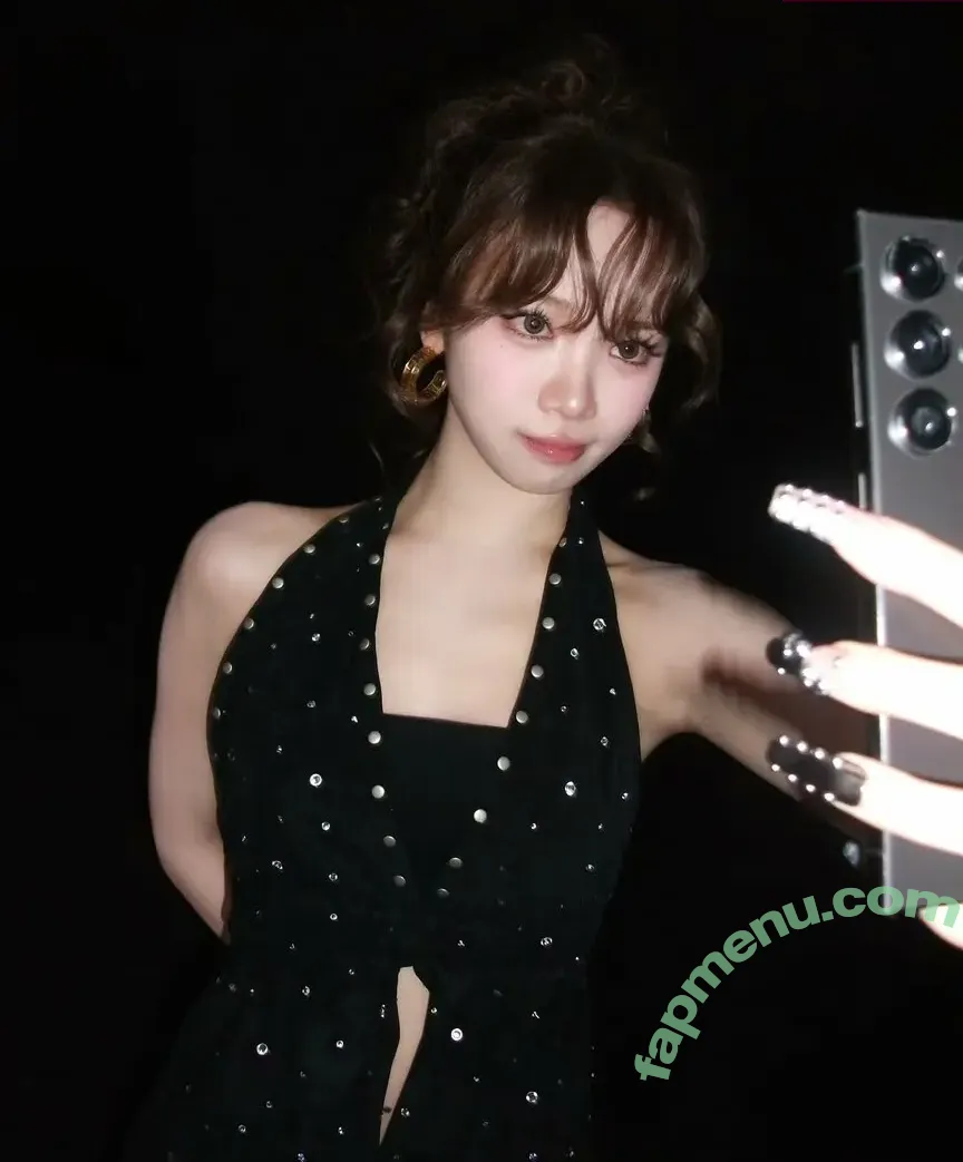 Kim Chaewon nude photo #0058 (_chaechae_1 / 김채원 Le Sserafim)