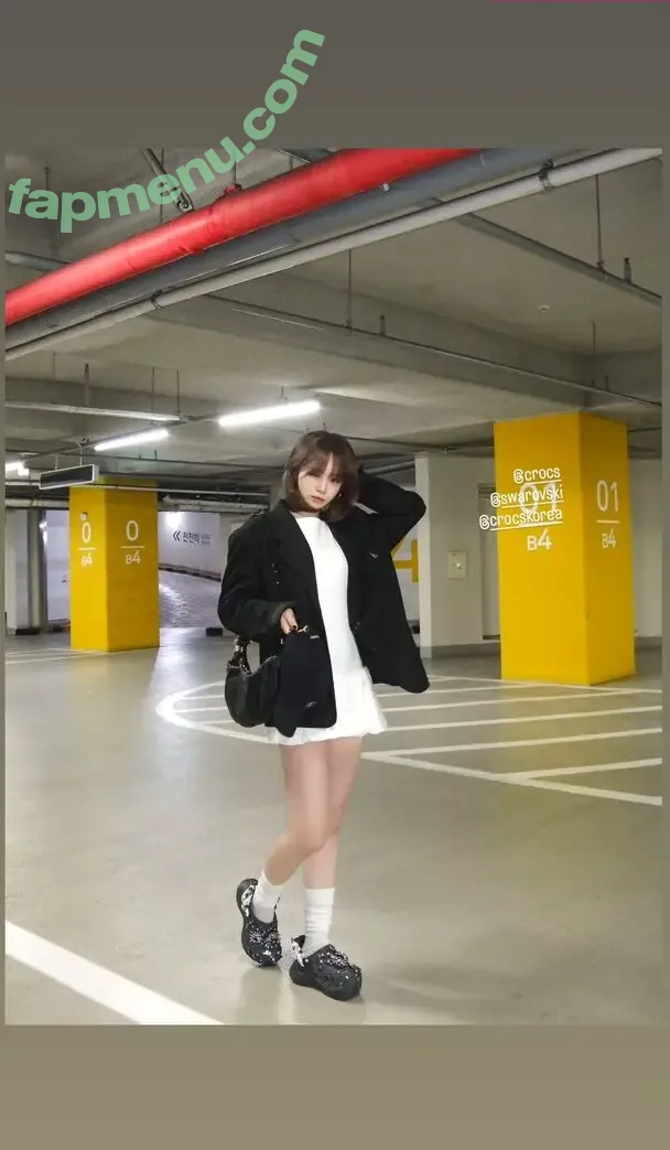 Kim Chaewon nude photo #0161 (_chaechae_1 / 김채원 Le Sserafim)