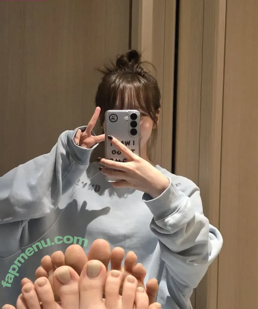 Kim Chaewon nude photo #0212 (_chaechae_1 / 김채원 Le Sserafim)