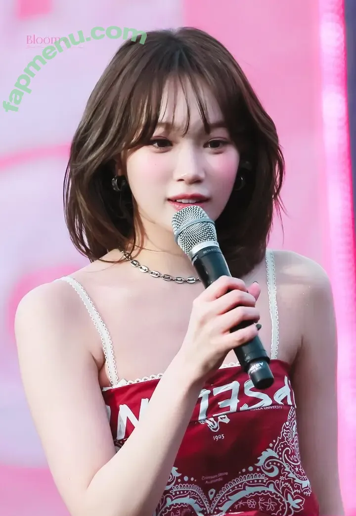 Kim Chaewon nude photo #0213 (_chaechae_1 / 김채원 Le Sserafim)