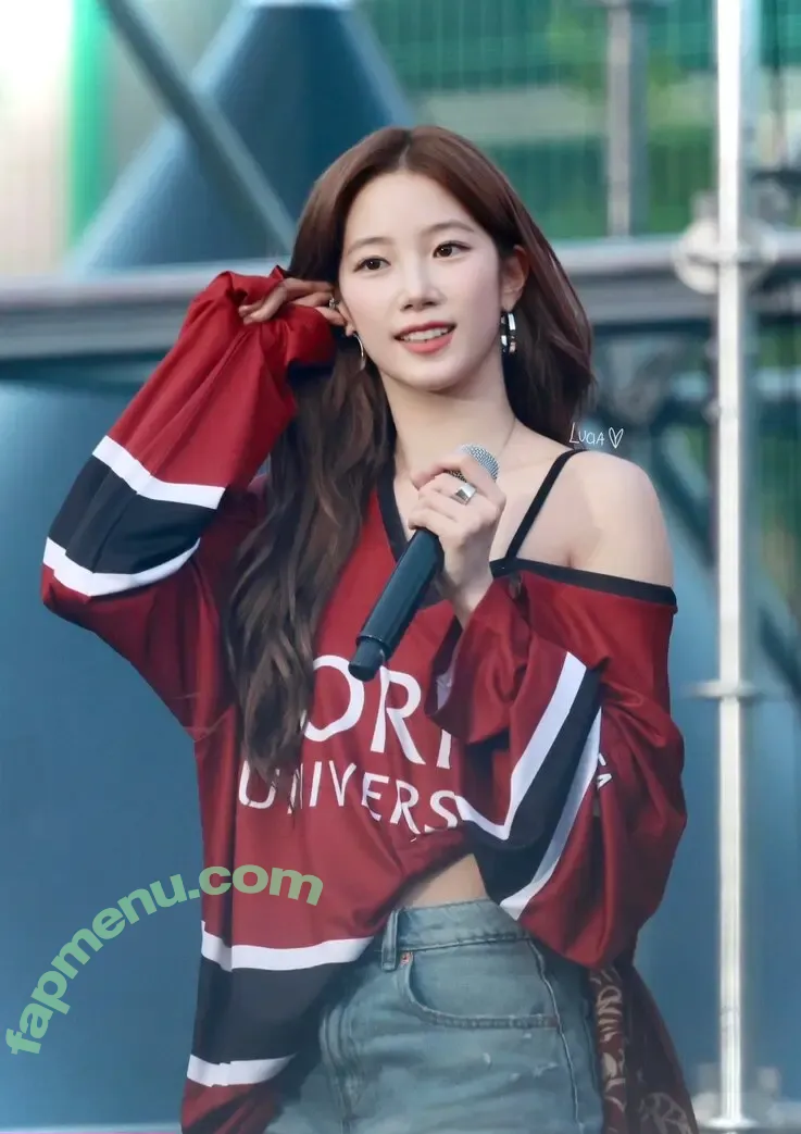 Kim Chaewon nude photo #0215 (_chaechae_1 / 김채원 Le Sserafim)