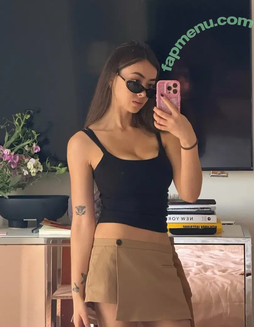 kim.chloe nude photo #0018 (chloekim)