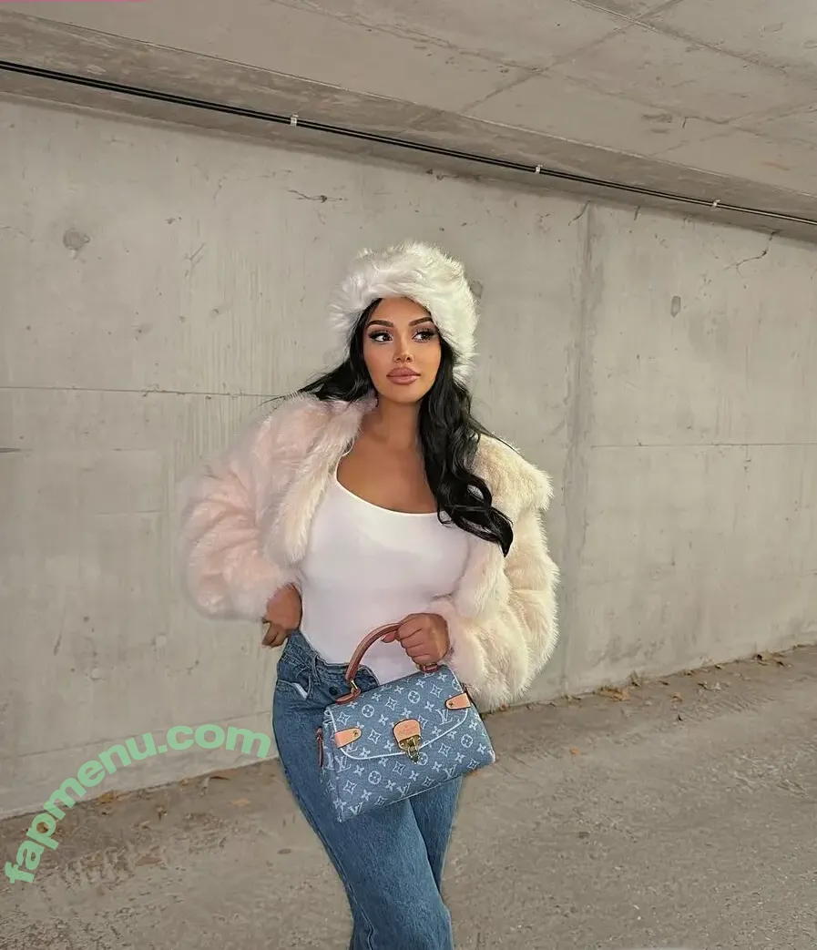 Kim K Hunjan nude photo #0024 (kbellebeauty)