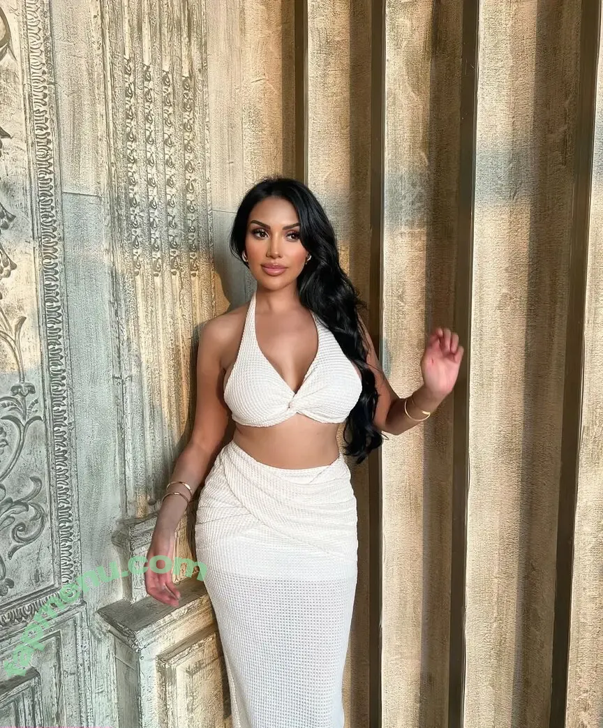 Kim K Hunjan nude photo #0038 (kbellebeauty)