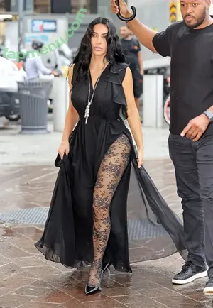 Kim Kardashian / kimkadarshian / kimkardashian nude photo #0098
