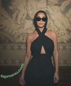 Kim Kardashian / kimkadarshian / kimkardashian nude photo #0104