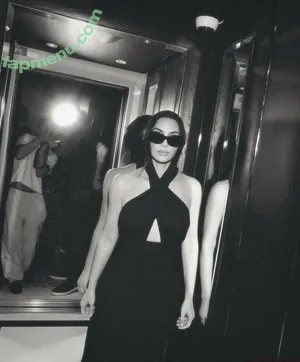 Kim Kardashian / kimkadarshian / kimkardashian nude photo #0107