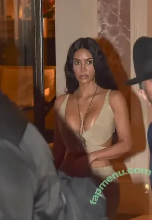 Kim Kardashian / kimkadarshian / kimkardashian nude photo #0153