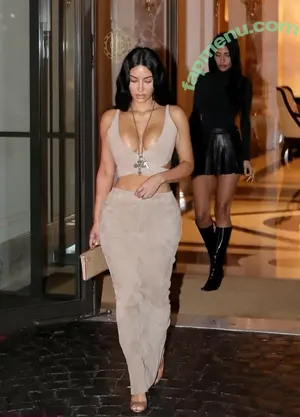 Kim Kardashian / kimkadarshian / kimkardashian nude photo #0165