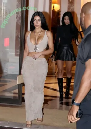 Kim Kardashian / kimkadarshian / kimkardashian nude photo #0166