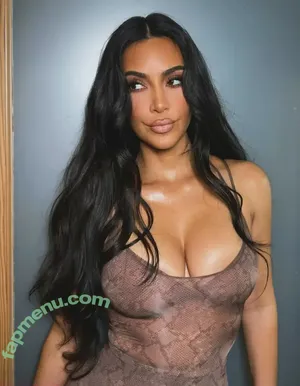 Kim Kardashian / kimkadarshian / kimkardashian nude photo #0181